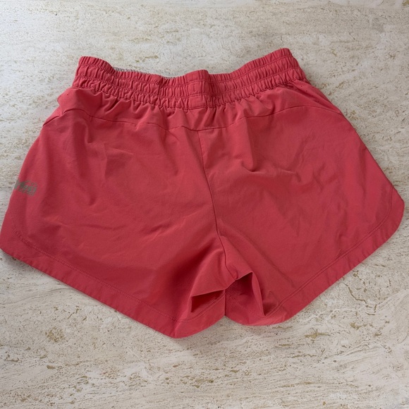 REI CO-OP Women's Coral Shorts size medium - Picture 5 of 14